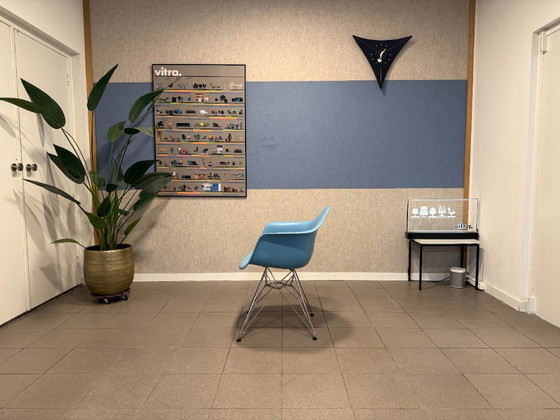 Vitra | Eames | DAR | Eiffel bleu clair et chromé | 2 pièces – Fauteuils, Metal, Plastic (photo 3 of 9)