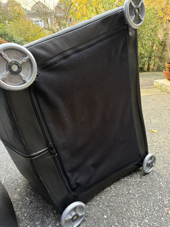 Image 1 of Montis Ringo chair