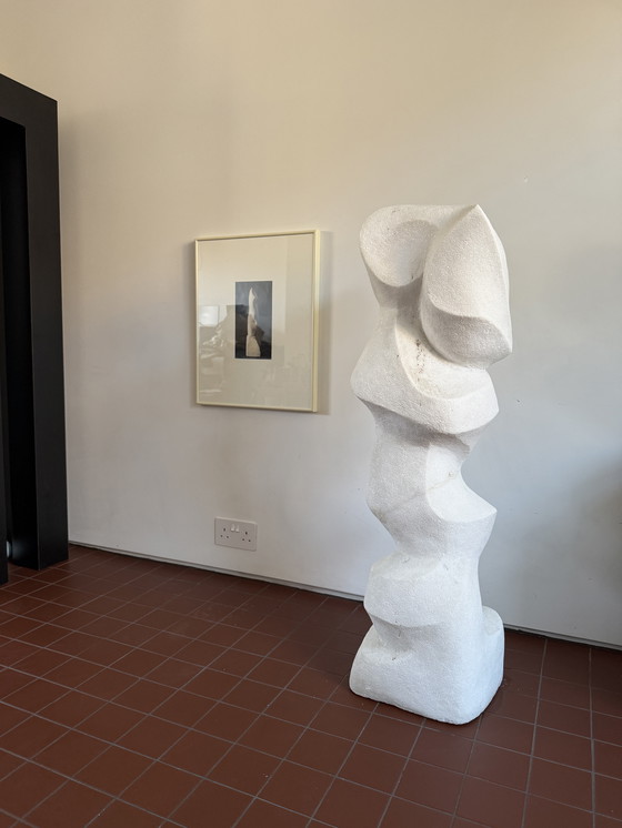 Image 1 of Stehende Granit-Stein-Skulptur