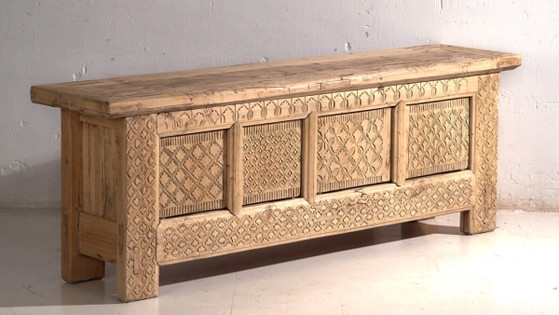Aparador bajo tallado antiguo de madera de abeto – China, circa 1900 – Aparadores con vitrina (photo 3 of 40)