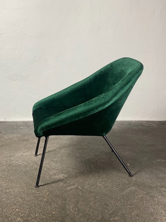 Image 1 of gerestaureerde vintage cocon fauteuil uit de jaren 60