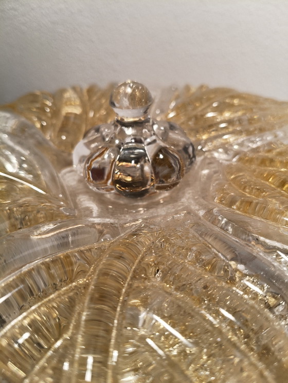 Image 1 of Vintage design modernist glazen bloemen Murano plafonnière toegeschreven aan Barovier et Toso
