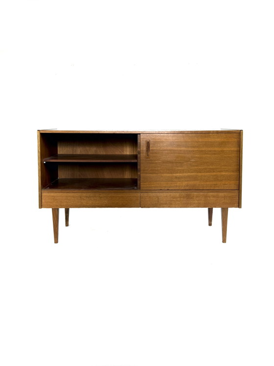 Image 1 of Vintage notenhouten TV-kast/LP-kast ‘60