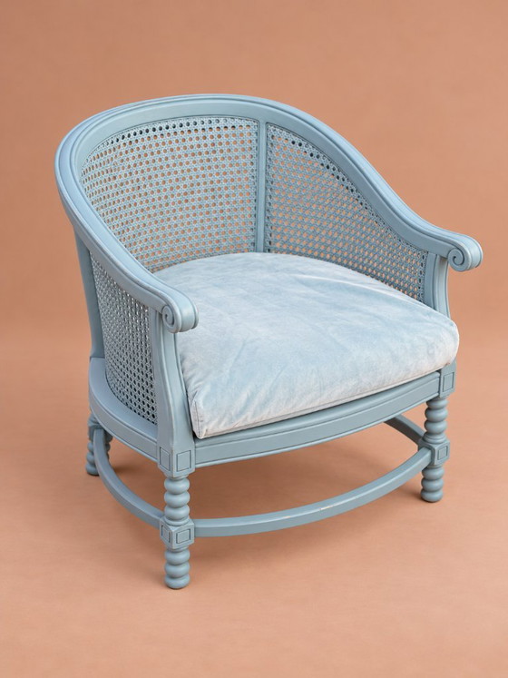 Fauteuil avec rotin et coussin en velours, bleu clair, Bois, Vintage (photo 2 sur 5)
