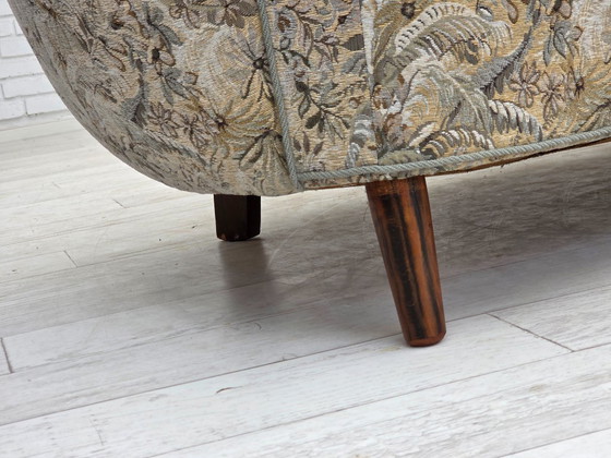 Image 1 of Anni '70, divano danese a 3 posti curvo, tessuto originale multicolore, legno di faggio.