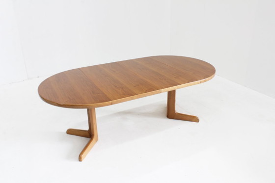 Image 1 of Vintage Danish round extendable dining table 1960s