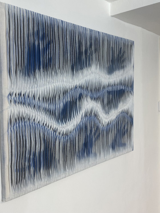 Image 1 of Tableau Sculpture Art Textiles Réf Jeu de Mains