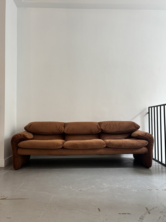 Image 1 of Maralungo sofa