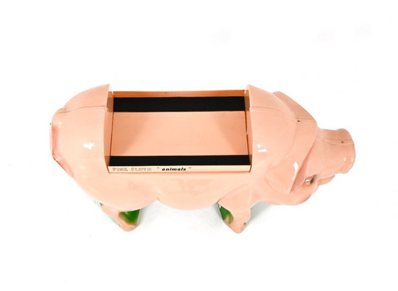 Image 1 of Platenstandaard voor het album Animals van Pink Floyd, 1977