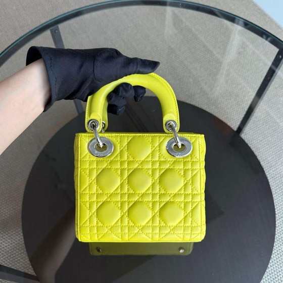 Image 1 of DIOR LADY MINI - CANNAGE LAMSLEER GEEL ZILVEREN BESLAG VERSTELBARE BAND