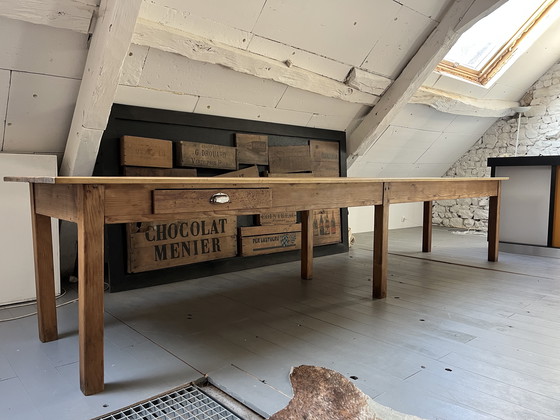 Image 1 of 4-Meter-Esstisch aus Kiefernholz