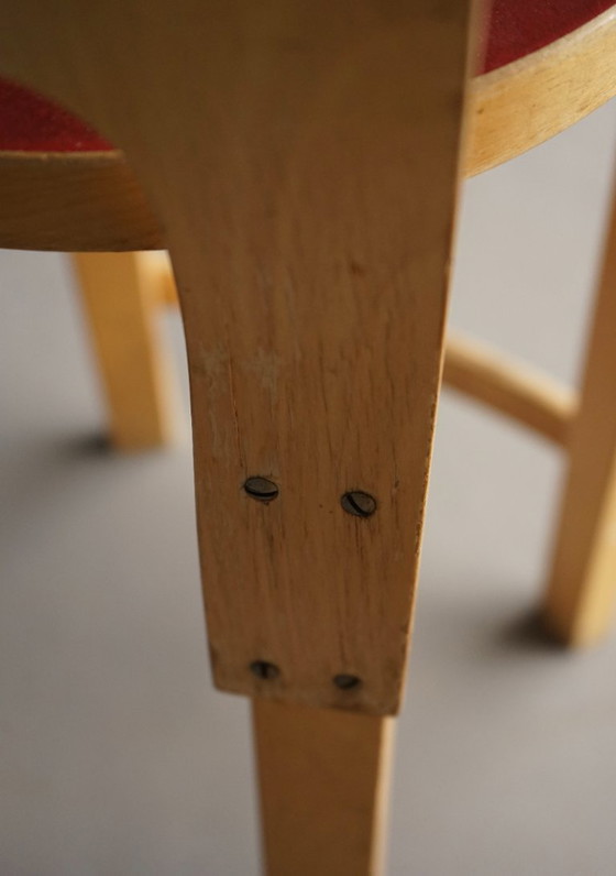 Image 1 of Tabourets de bar modèle K65 d'Alvar Aalto pour Artek, années 1950. Ensemble de 2 tabourets