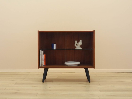 Vitrina danesa con puertas correderas de cristal, chapa de caoba, década de 1970. – Wood (photo 2 of 15)