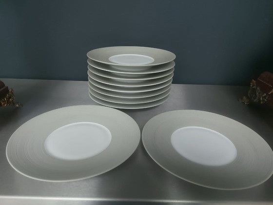 Image 1 of Yellow Chrome x JL Coquet Limoges – Hemisphere White Satin dessert borders (set of 10 | Ø 21 cm)