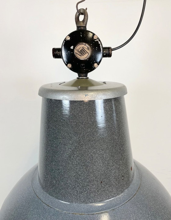 Image 1 of Grande lampe industrielle en émail gris d'Elektrosvit, années 1960