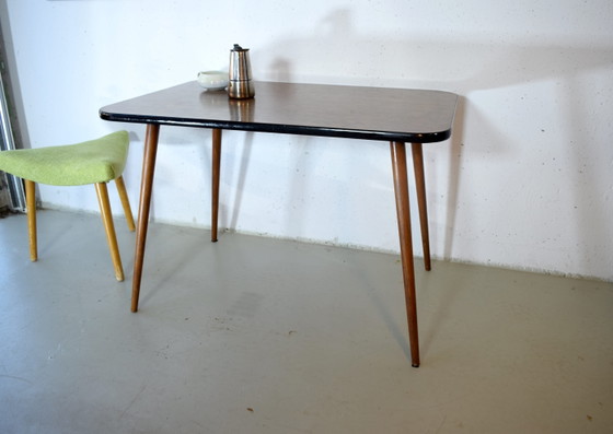Image 1 of Salontafel, keukentafel of bijzettafel in mid-century stijl uit de jaren 50.