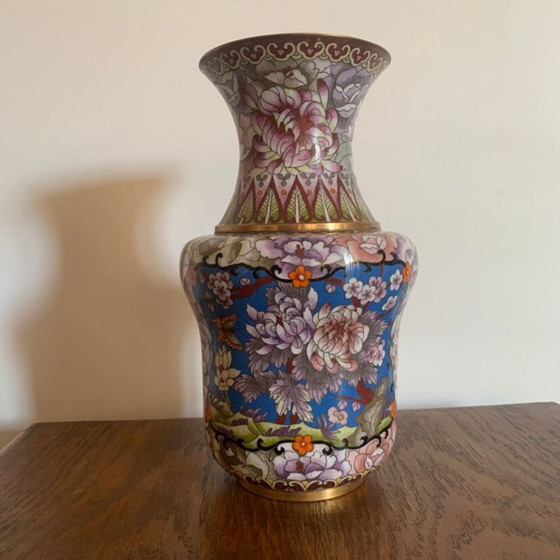 Image 1 of Vase chinois à décor de pivoines et oiseaux – XXe siècle