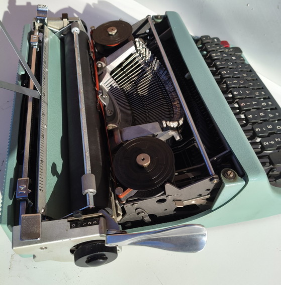 Olivetti Lettera 32 Condizioni Perfette – Oggetti decorativi, Metal, Plastic (photo 8 of 12)