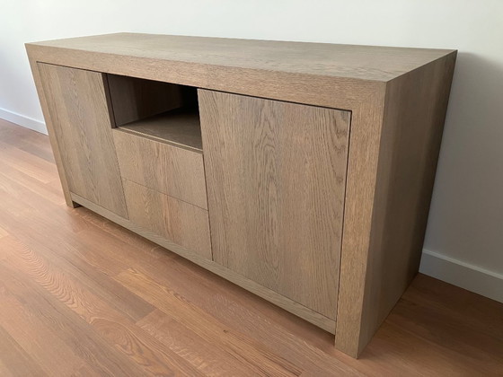 Image 1 of Dressoir