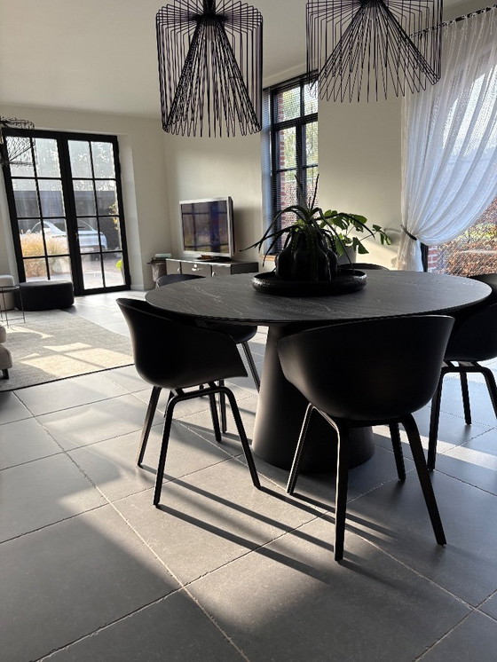 Image 1 of Mesa nueva JUNTOO con tapa de cerámica