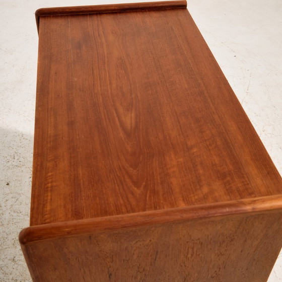 Image 1 of MK11132 Gerestaureerde dressoir van teak en eikenhout
