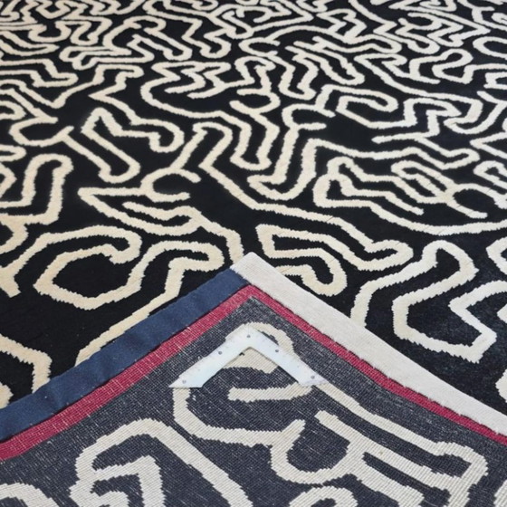 Keith Haring Untitled Rug – Limited Edition Hand-Woven Wool Art (210 x 200 cm) – Tapis (photo 7 of 8)