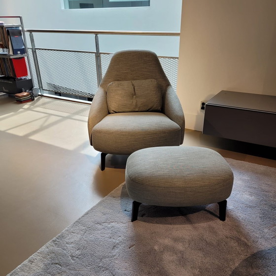 Image 1 of Leolux Jill armchair with pouf