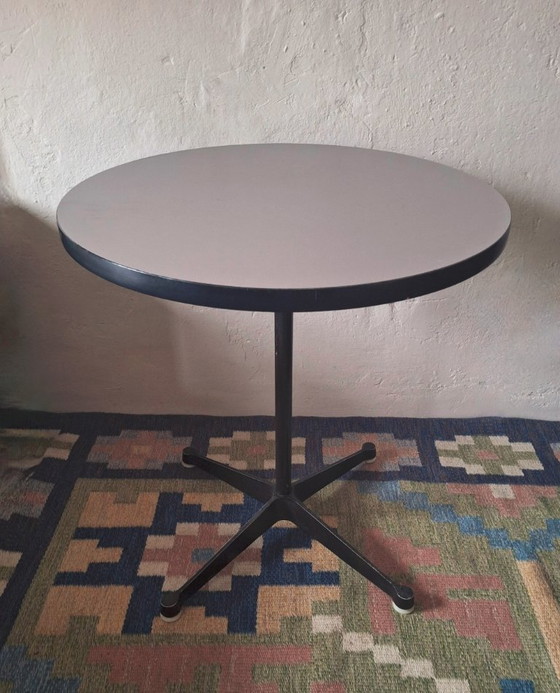 Image 1 of Eames Vitra Miller Contract bistrotafel/bijzettafel, jaren 60