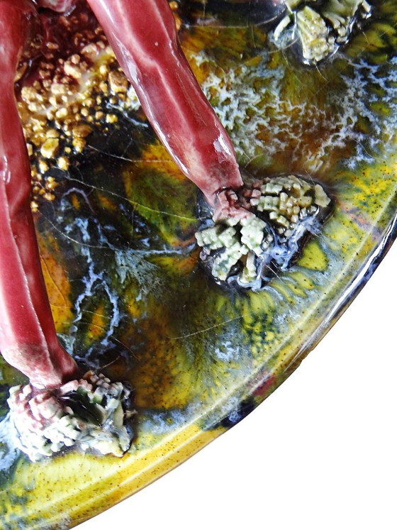 Image 1 of Assiette barbotine crabe trompe-l’œil Caldas da Rainha Portugal vintage