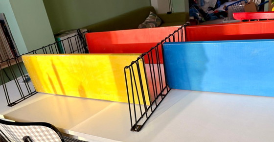 Image 1 of Mensole da parete vintage Tomado – metallo nero e mensole colorate