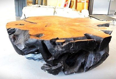 Image 1 of Tavolo con nodi in legno Duran