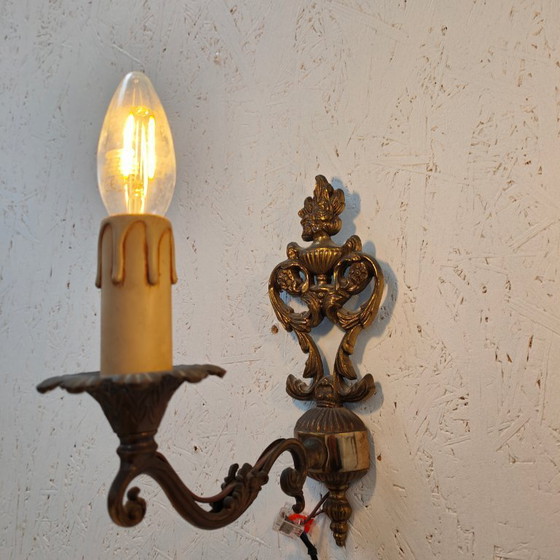 Image 1 of Appliques et lampes de chevet vintage en laiton Hollywood Regency
