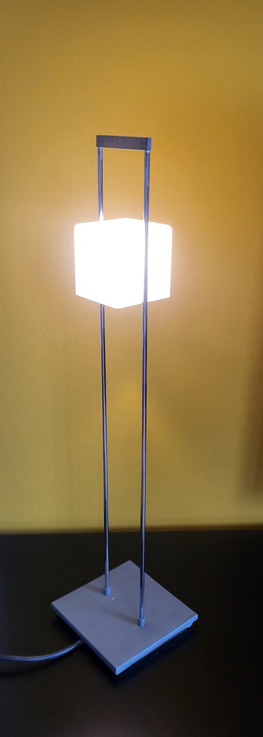 Cubic Mesa Design Table Lamp