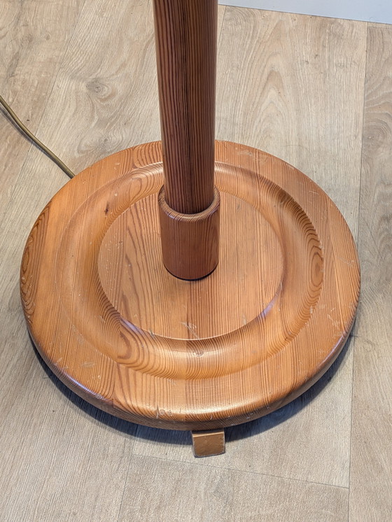Image 1 of Lampada da terra brutalista svedese in pino – Solbackens Svarveri – anni '70 – Doppia E27