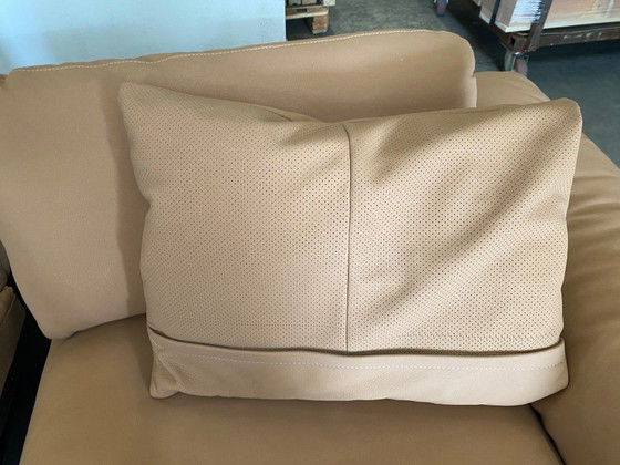 Image 1 of Set of 2 Kuka Home Motorized Recliners with Battery Packs – New Condition