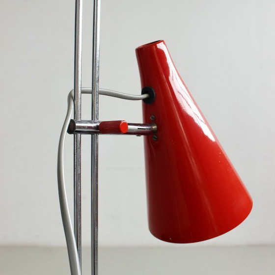 Image 1 of Lampe de table rouge Josef Hůrka, Lidokov, éclairage moderniste tchécoslovaque des années 1970