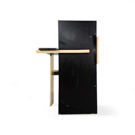 Old Berlin chair / Berlin Chair / Gerrit Rietveld / Signs of repair – Rietveld (Gerrit) (photo 2 of 26)