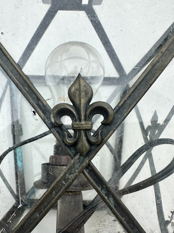 Image 1 of Antieke Franse koperen lantaarn met fleur de lis ornamented