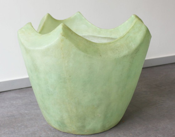 Image 1 of Page 1 Set of 3 giant sculptural vases – Fiberglass – Unique piece