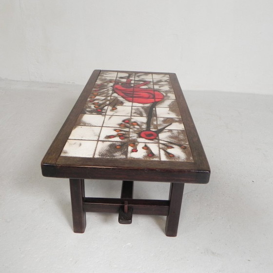 Image 1 of Mesa de azulejos Vallauris, firmada "dan" con la imagen de un pájaro fantástico, década de 1960.