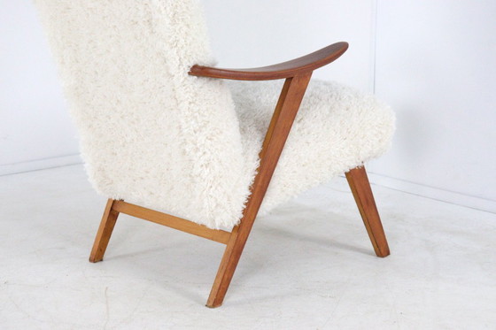 Image 1 of Poltrona vintage imbottita color crema modello 'Almere' | 2 pezzi disponibili