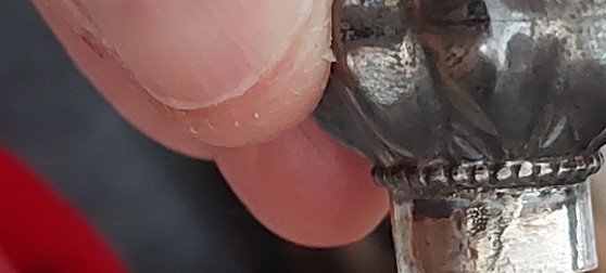 Image 1 of Esclusivo flacone di profumo in argento con corpo a coste