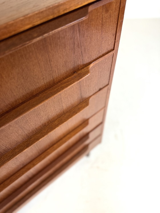 Image 1 of Commode vintage XL danoise en teck, années 60