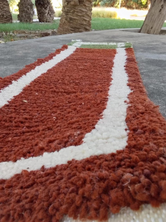 Image 1 of Tapis marocain en laine naturelle 300cmx100cm