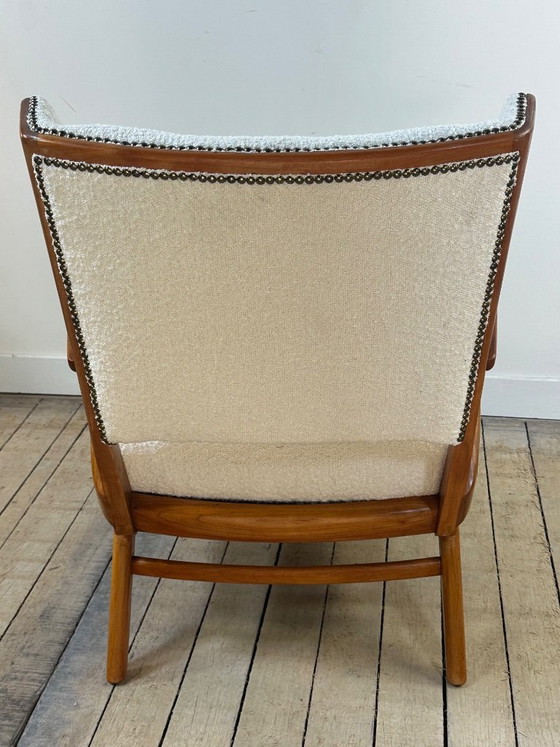 Image 1 of Sillones (par) de madera y tela bouclé, década de 1950.
