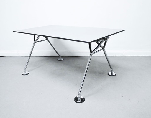 Escritorio Tecno Nomos Norman Foster