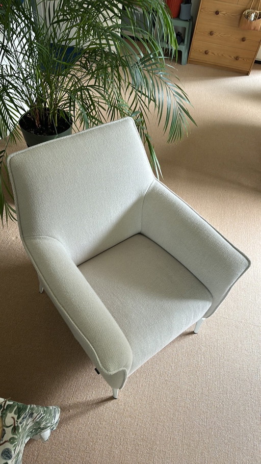 Leolux Mayuro design fauteuil off white