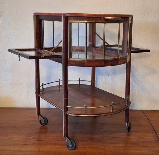 Chariot de service Art Déco en acajou, laiton et verre, 1920