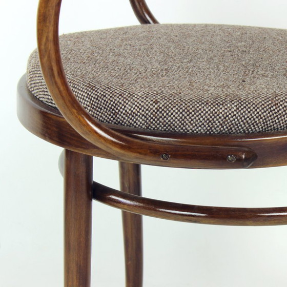 Poltrona August Thonet No. 30 In Legno Curvato Per TON, Cecoslovacchia, Metà XX Secolo – Poltrone, Textile (photo 10 of 13)
