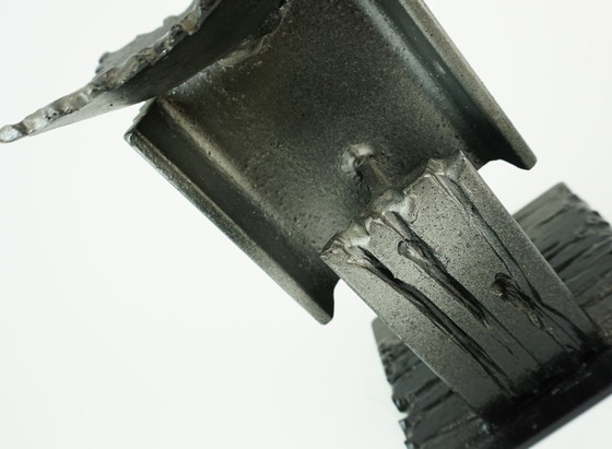 Image 1 of PORTACANDELE in ferro dal design brutalista moderno di metà secolo